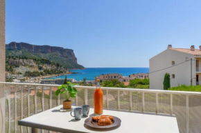 Superb bright flat with balcony and sea view in Cassis - Welkeys